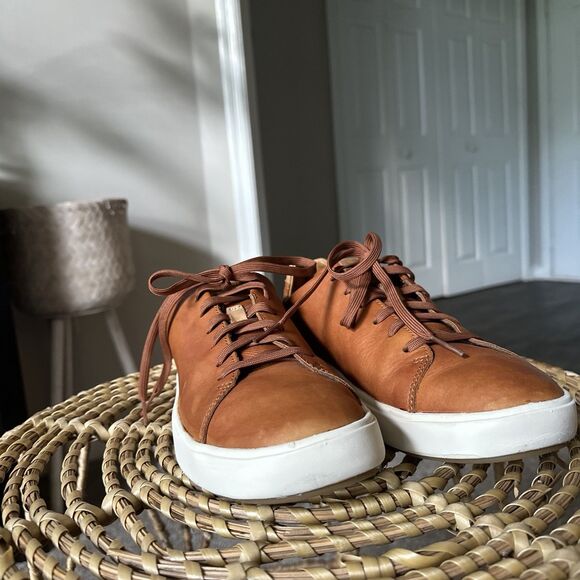 OluKai Men's Lae'ahi Lī 'Ili Leather Lace Up Sneakers- Fox Tan Brown - US 8 - Picture 3 of 10